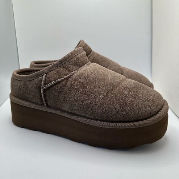 CUSHIONAIRE Women's Genuine Suede Cozy Mule Platform +Memory Foam 8 TAUPE - Picture 1 of 8